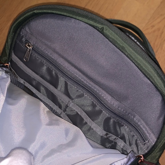 NWT The North Face Borealis Backpack, Thyme Green / Rose Gold - Picture 13 of 14